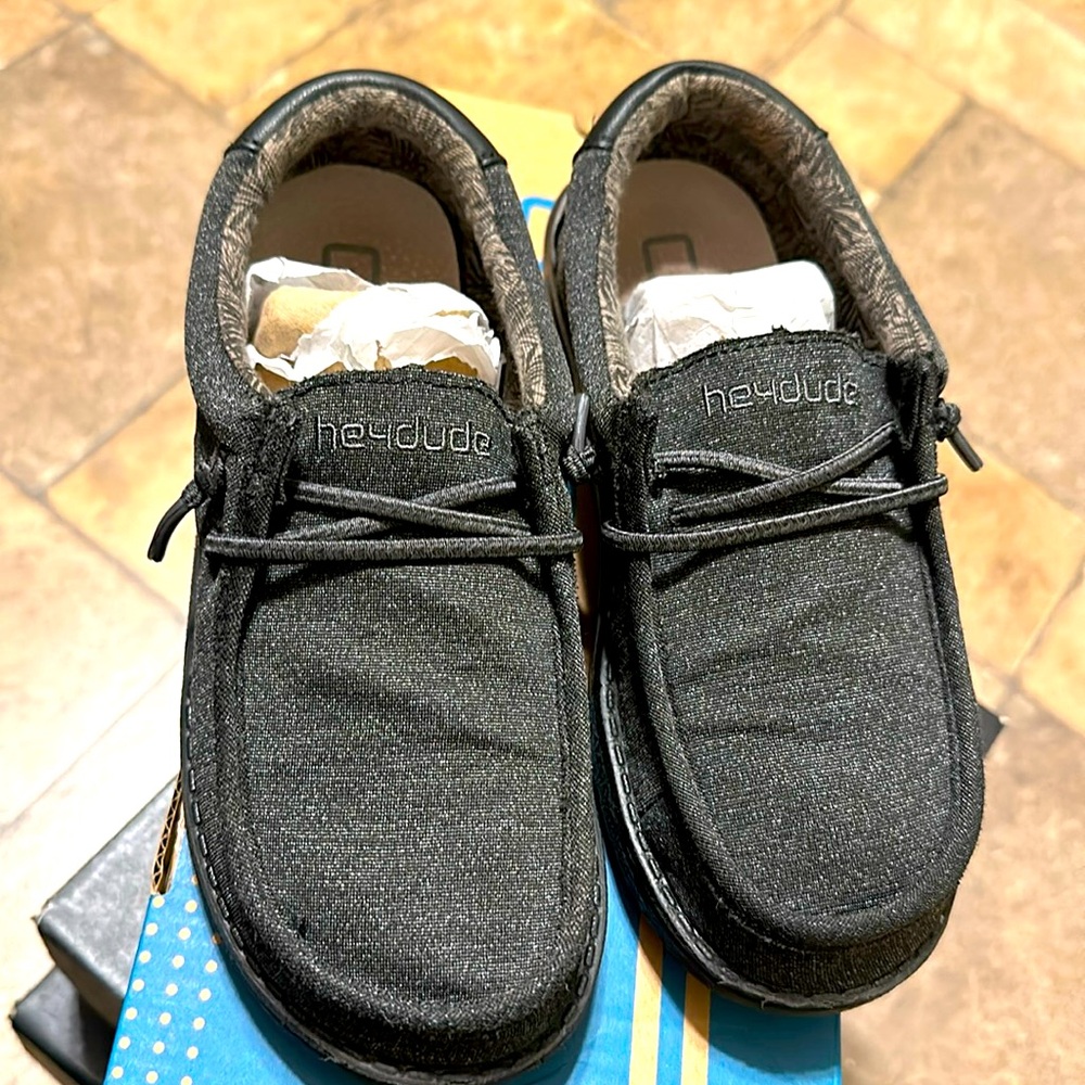 HEYDUDE Wally Casual Shoe